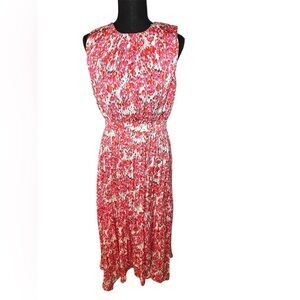 Chic Floral Midi Dress in Pink and White